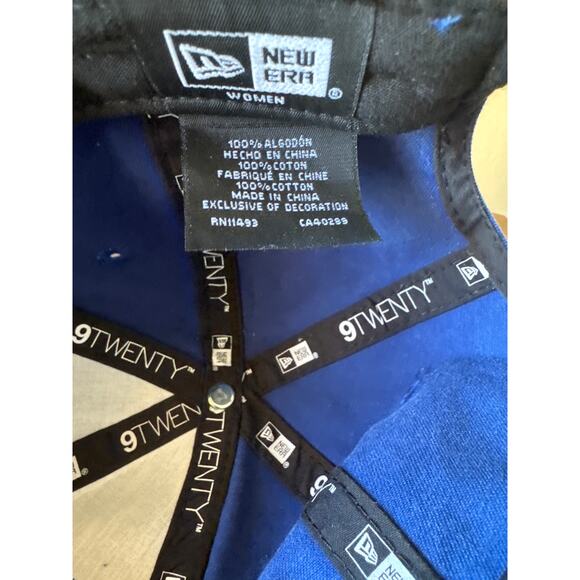 MLB Toronto Blue Jays New Era 9Twenty Women’s Blue Floral Embroidered Strap Hat - Picture 6 of 8